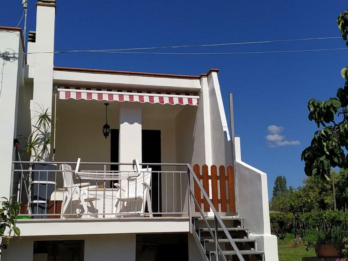 Villa Gladyr Lotzorai Exterior photo